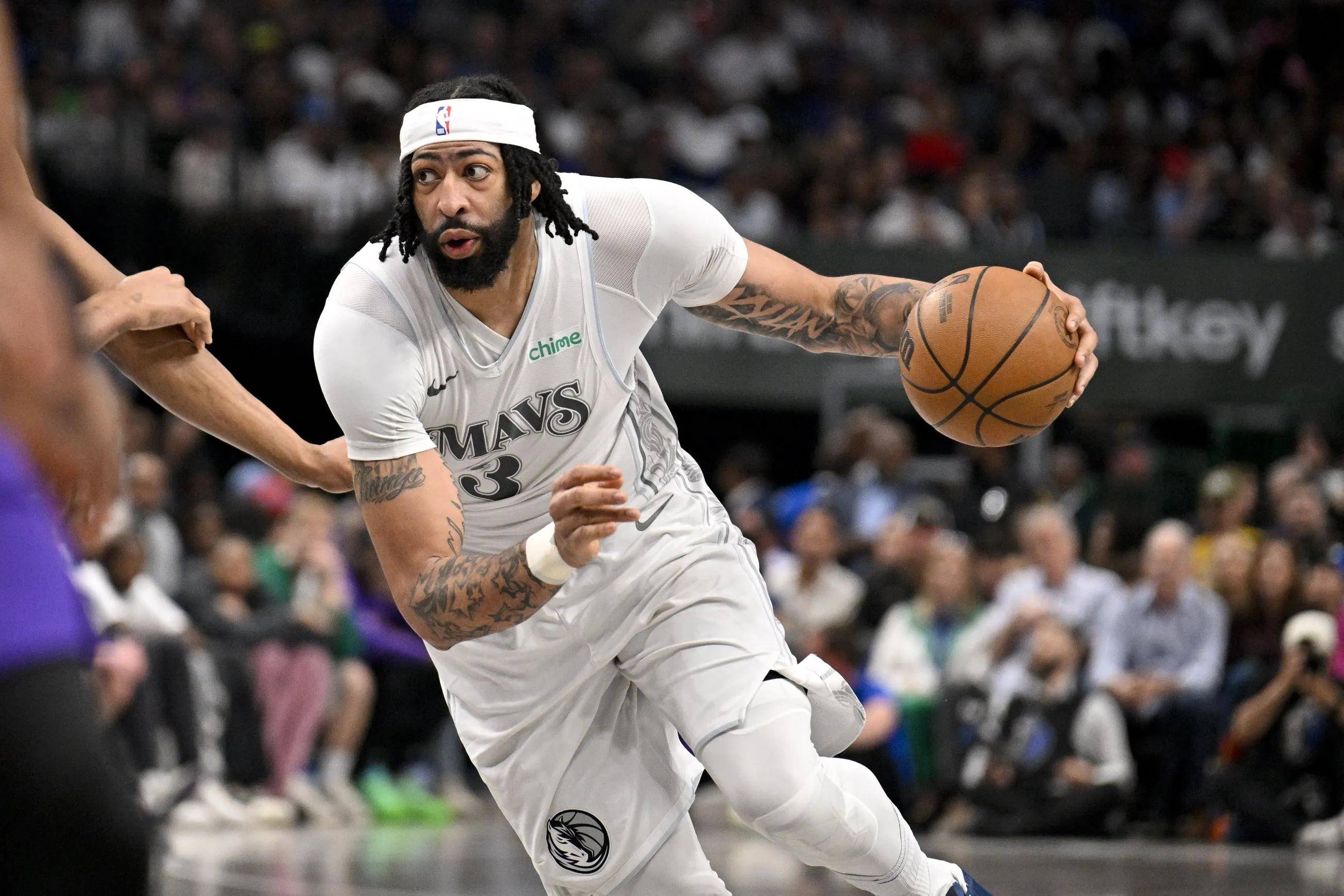 浓眉哥官方宣布表现优异新规，DWG引发争议！赛场气氛高涨(浓眉哥伤势正式出炉)-开云体育