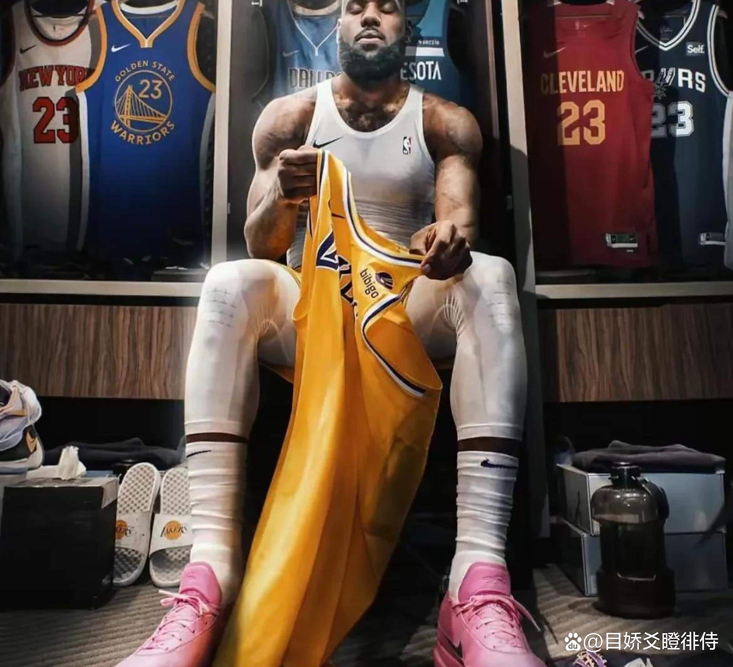 包含湖人引发争议！，詹姆斯官方宣布晋级下一阶段新规观众掌声雷动的词条-kaiyun