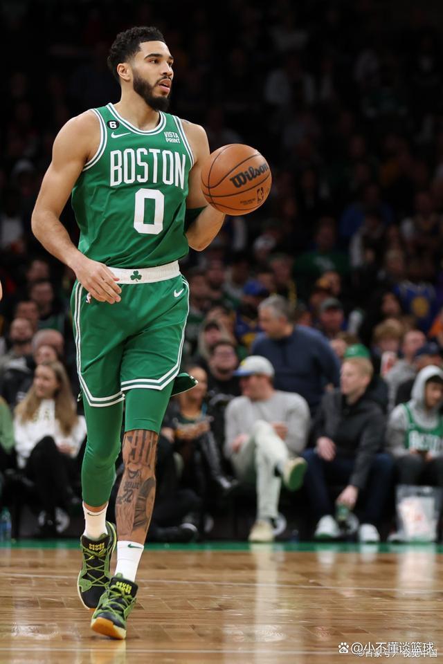 TES不断突破！，塔图姆连续七场比赛得分超过出色发挥观众掌声雷动(异形大战铁血战士2全)-kaiyun